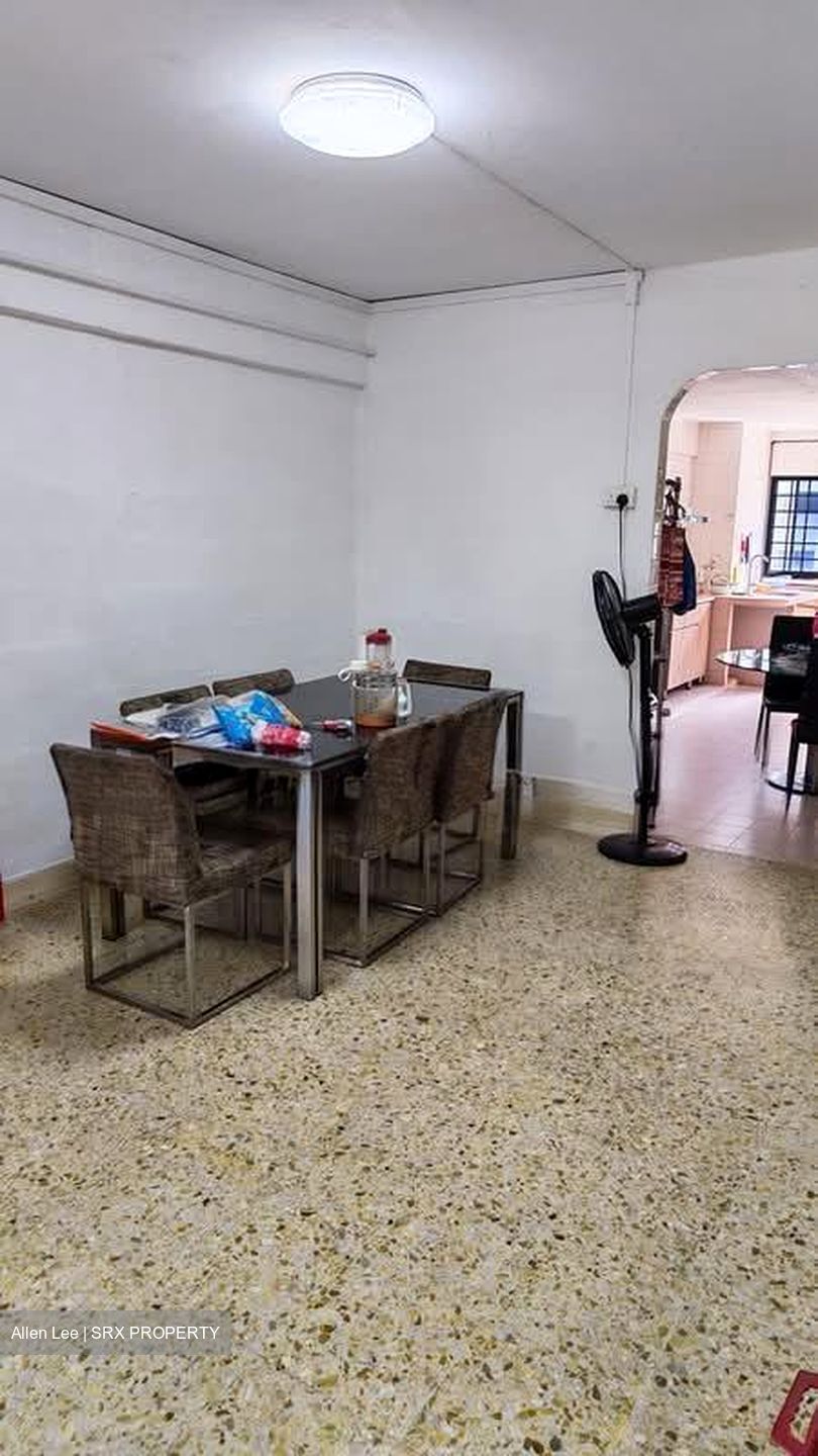 Blk 327 Clementi Avenue 5 (Clementi), HDB 4 Rooms #571833151